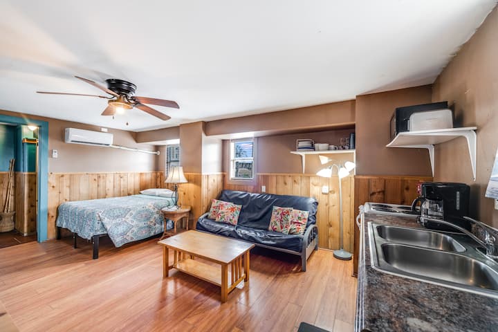 Bc9-studio W/kitchen, Sleeps 4, Pool, Dogs Ok! - Port Aransas, TX