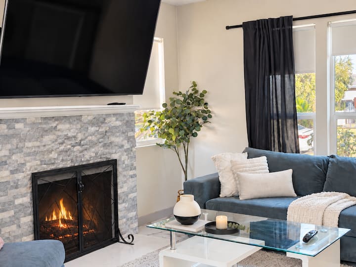 The Family Escape 3br House - Manhattan Beach, CA