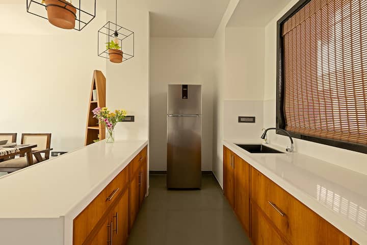 Full kitchen image 1