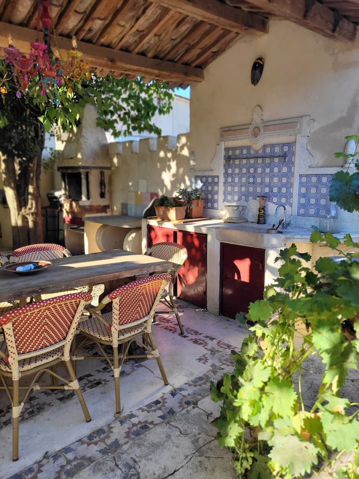 Maison Provençale Atypique, Bel Extérieur, Parking - Aubagne