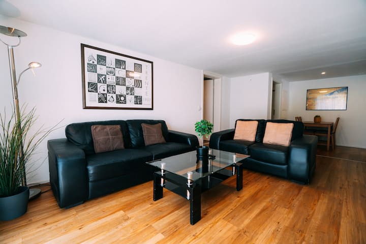 Garden - Modern Swiss Apartment - Brienz