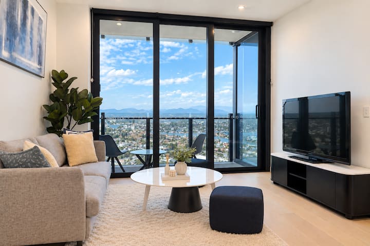 Broadbeach Stay At Star | Pool & Prime Location - Gold Coast