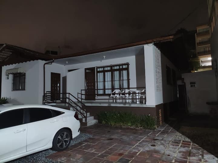 Hospedagem Oktoberfest - 800 Metros Apé - Blumenau