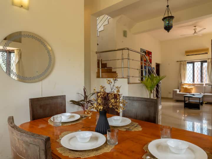 Dining area image 3