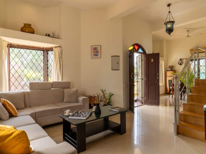 Living room image 1