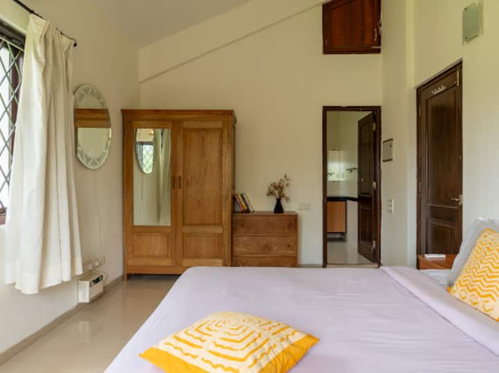Bedroom 1 image 1