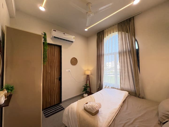 Adhiva Nests | Modern Comfort Meets Homely Charm - Indien