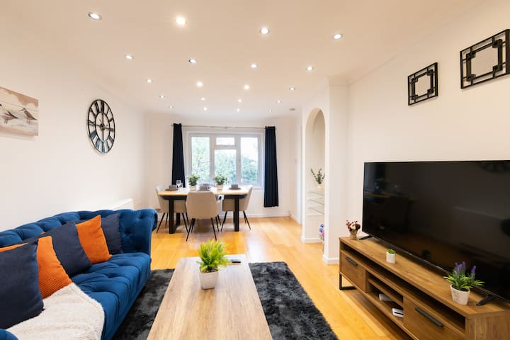 Modern 2br Colindale Apt Free Parking Sleeps 4 - London