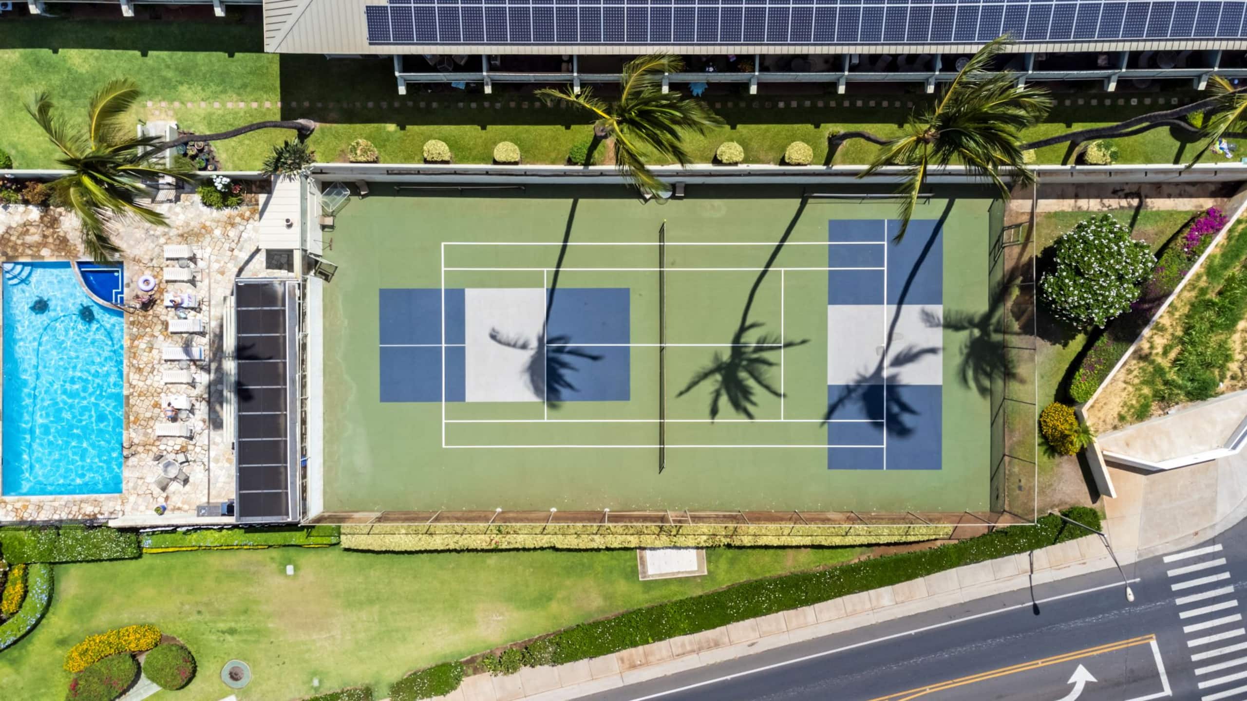 Condo in Kihei · ★4.71 · Studio · 3 beds · 2 private baths - Image 21