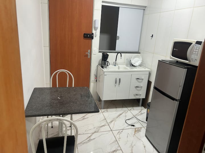 Apartamento Novo, Quarto, Cozinha E Banheiro. - Contagem
