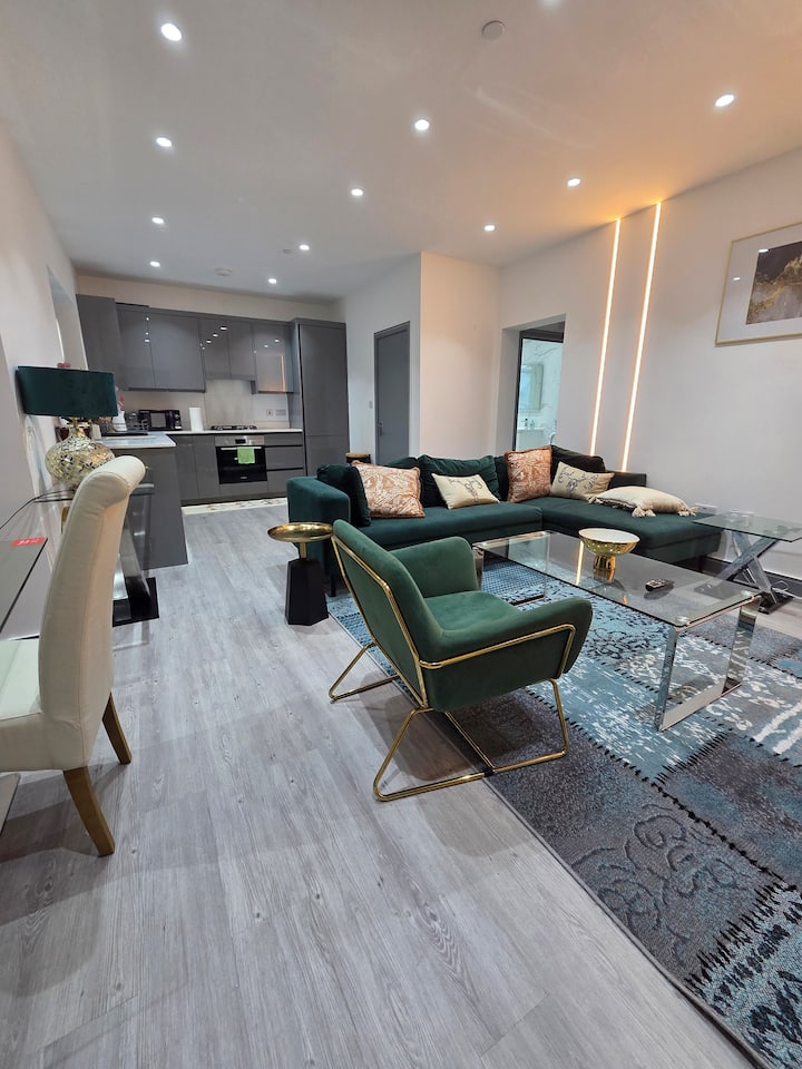Exquisite 2bedroom Apartment Woolwich Common - 伍利奇