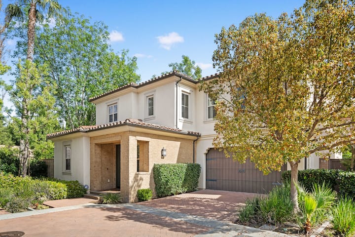 Modern Irvine Home | Furnished Monthly Stay - Irvine