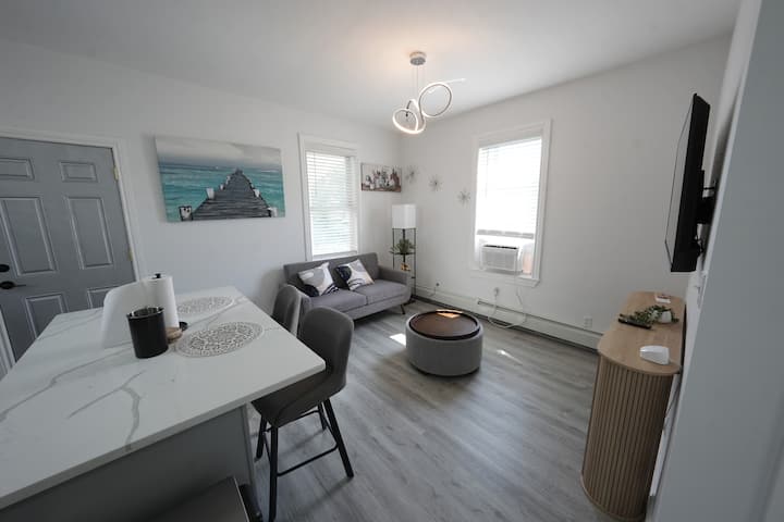 Serene Modern 1br Near Hospitals | Quiet & Bright - Bronx, NY