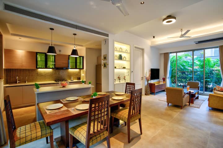 Dining area image 1