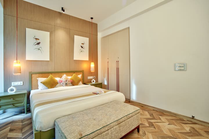 Bedroom 1 image 4