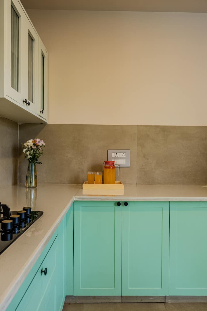 Full kitchen image 4