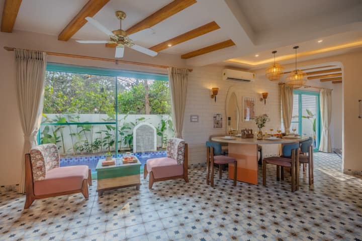 Dining area image 1