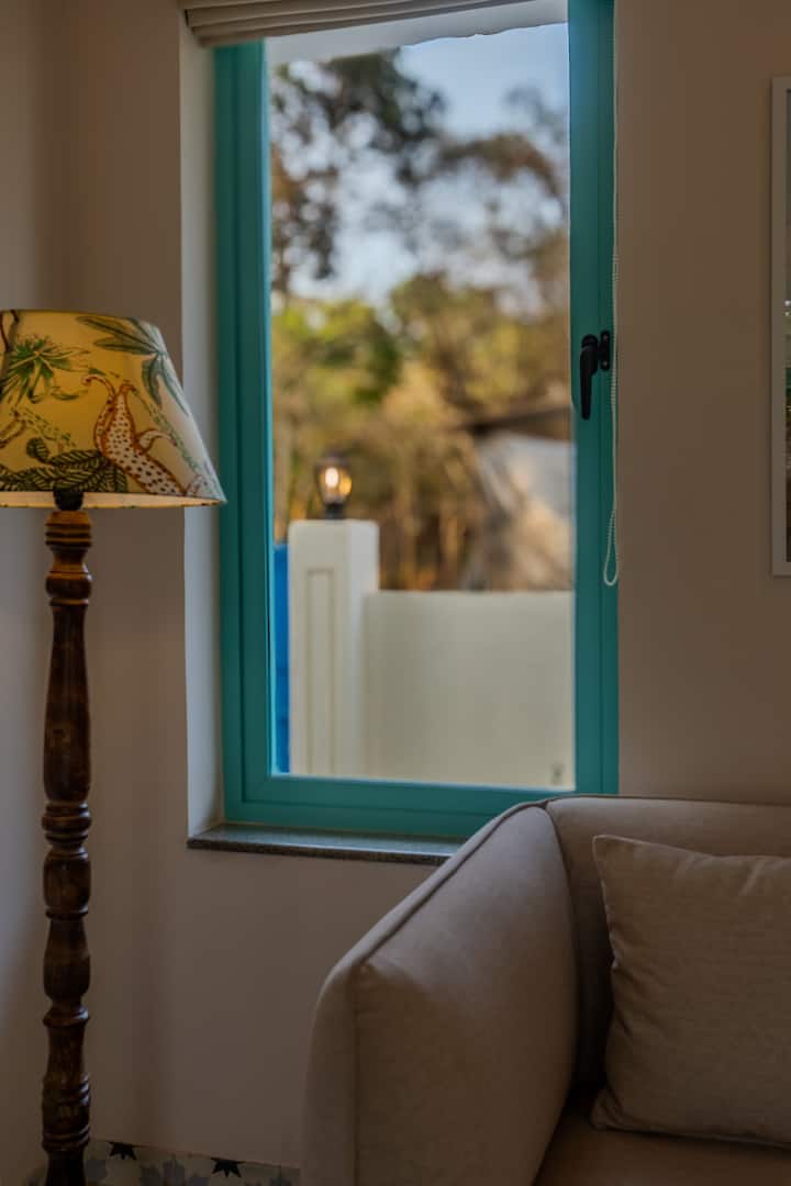 Living room image 3
