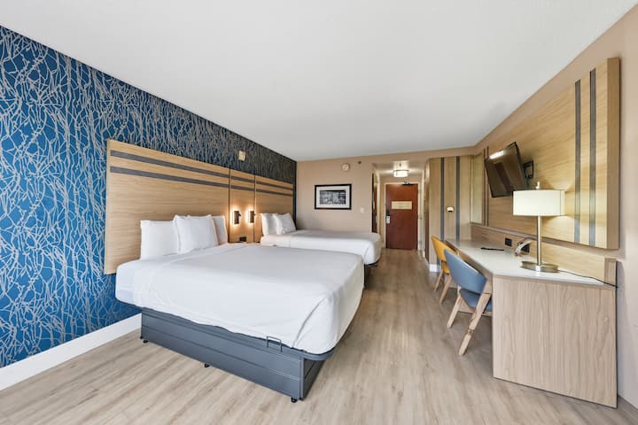 Newly Updated  Double Suite  Sleeps 4  Private - Staten Island, NY