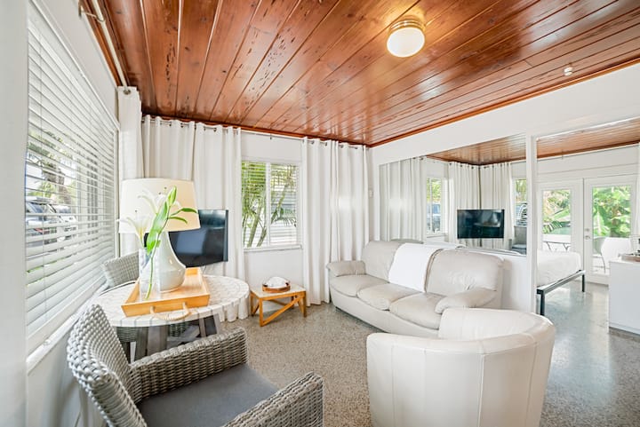 Bayview One Bedroom - Venice, FL