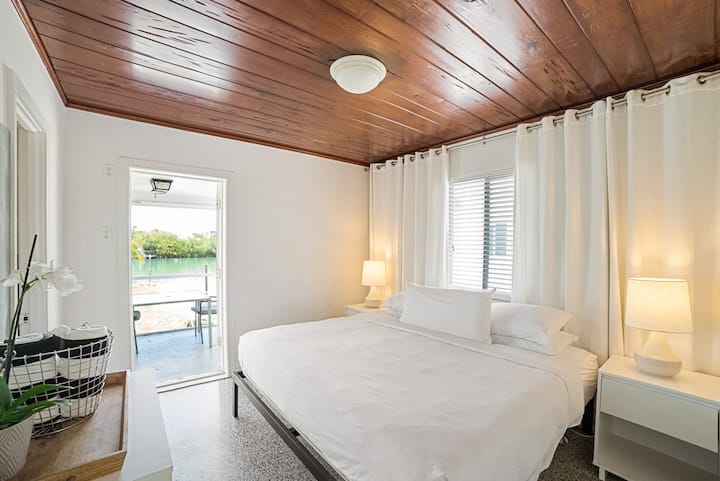 Bayview One Bedroom - Venice, FL