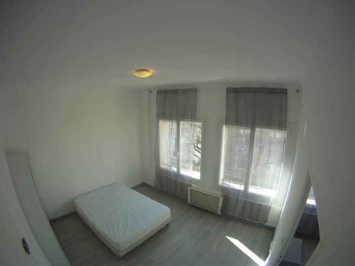 Appartement Proche Gare Et Place Morgan - Pélissanne
