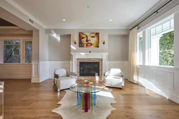 Big 5br House With Pool | Great Place For Vacation - Burbank