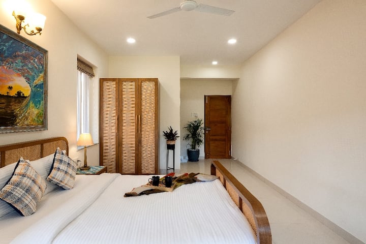 Bedroom 2 image 2