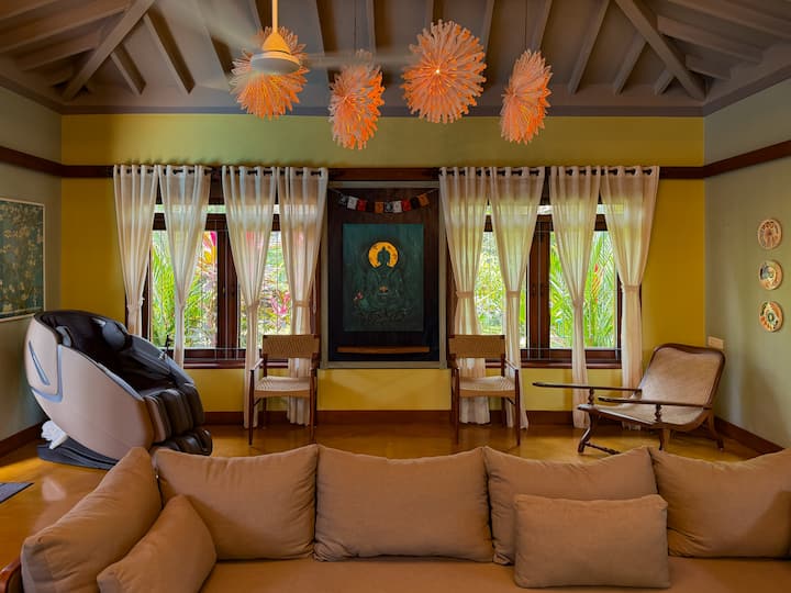 Living room image 6
