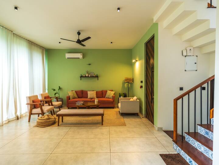 Living room image 4