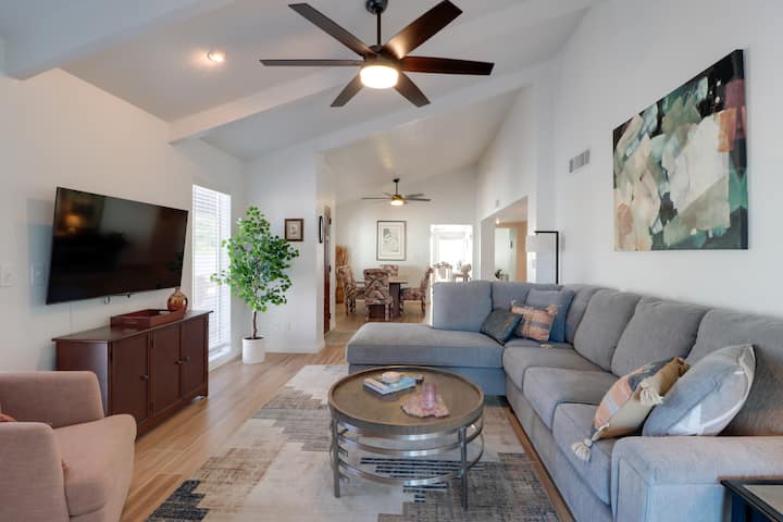 Extended Stay Gem: Tucson Townhome, Pool + Tennis - Tucson, AZ