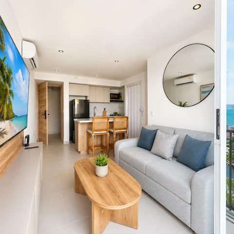 Savannah Palm | Ocean & City Views, Beach & Pool