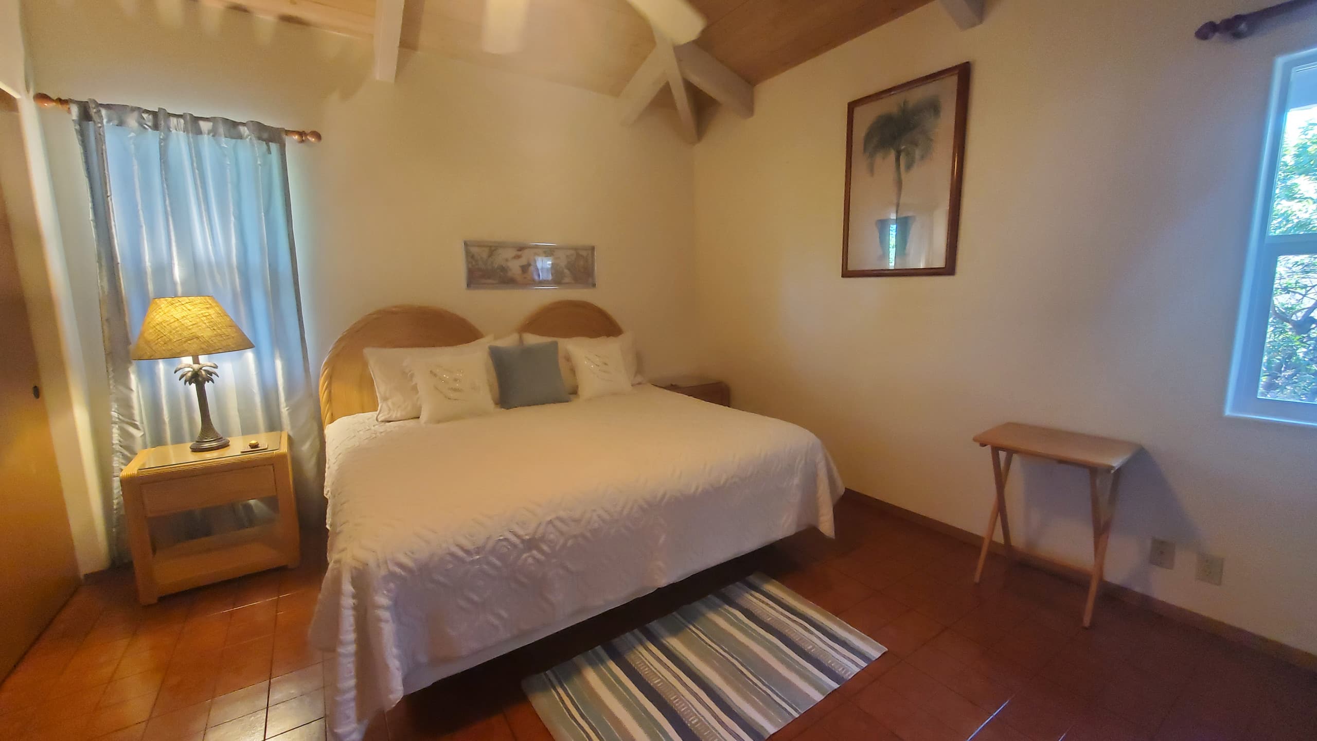 Home in Paia · ★4.84 · 2 bedrooms · 3 beds · 3 baths - Photo 8