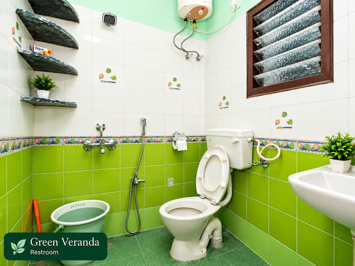 The Green Verandah photo 5