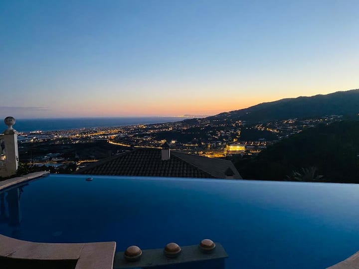 Barcelona Villa Mit Infinitypool - Vilassar de Mar