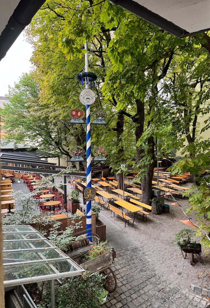 Oktoberfest Apartment Mit Balkon üBer Biergarten - Munique