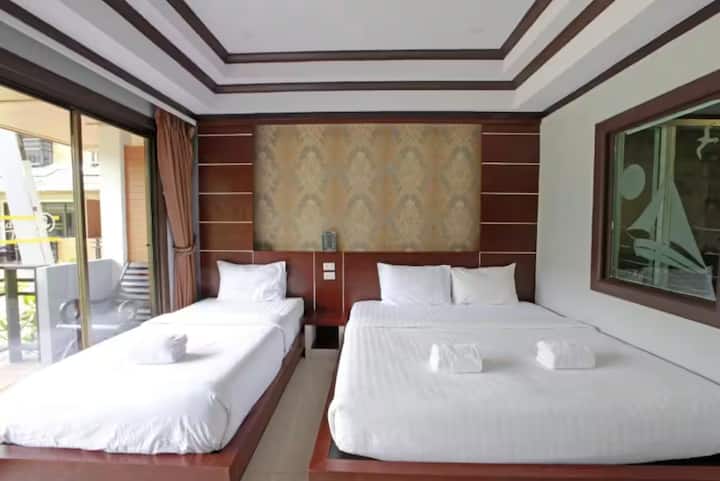 Triple Room In Central Phi Phi With Big Pool - Ko Phi Phi Don