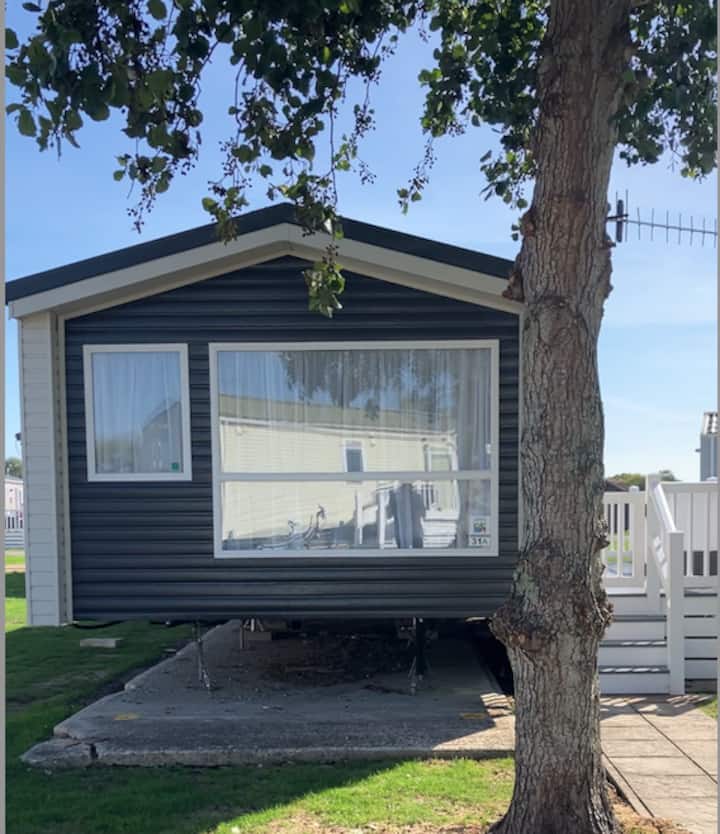 Chichester Lakeside 31a Goodwood Drive, - Chichester