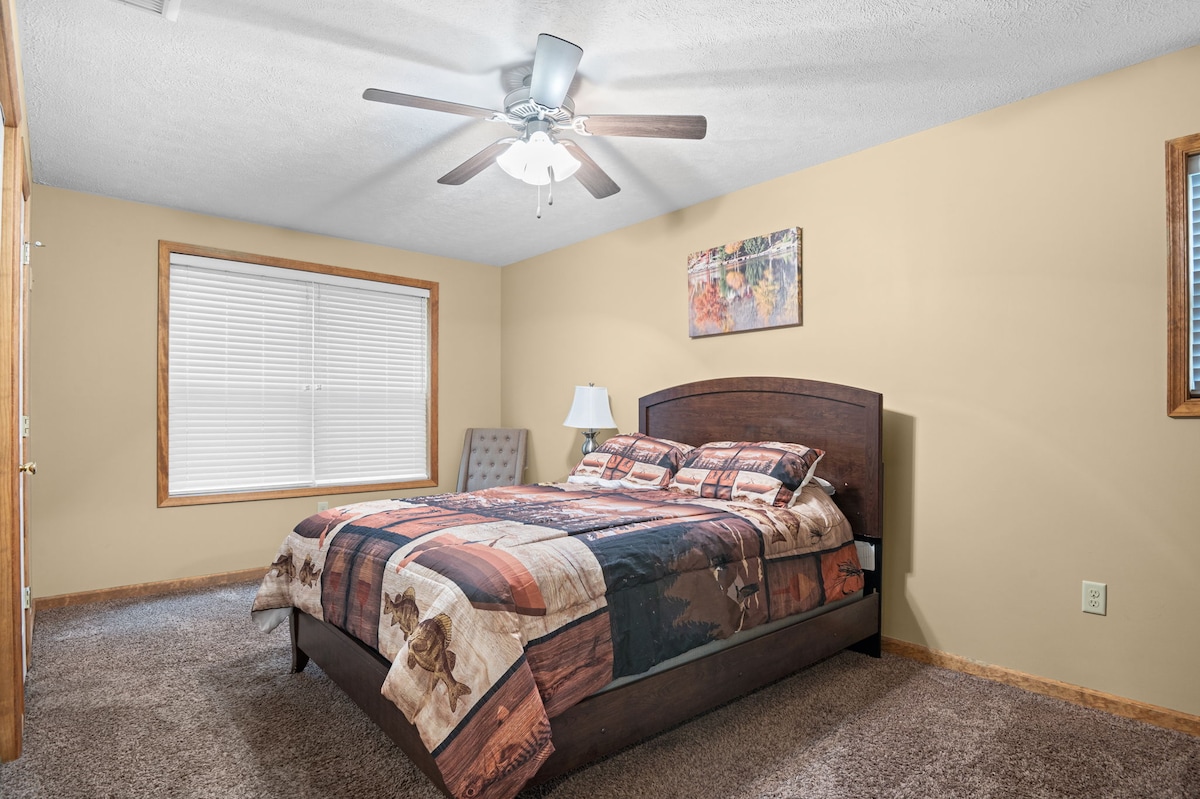 Bedroom 3 image 1