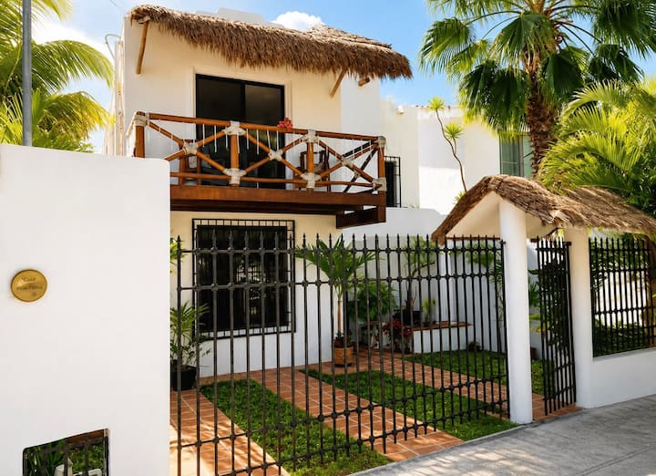 Casa Alado De La Playa Con Alberca - Isla Mujeres