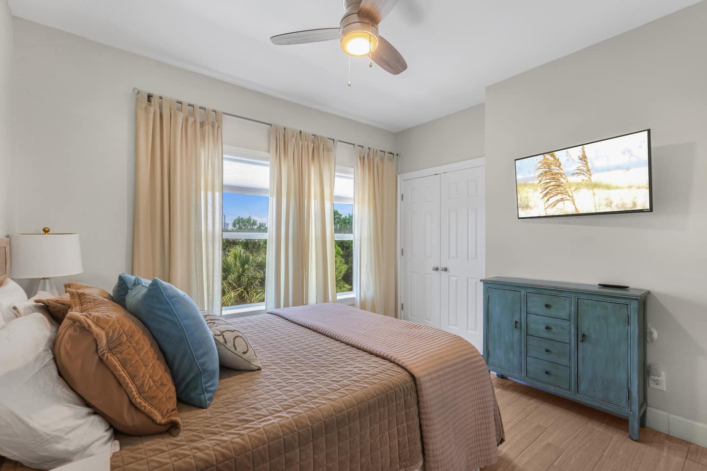 Unpack into a real dresser, hang things in a real closet, and watch your show from bed: a room that feels like yours by the second night.