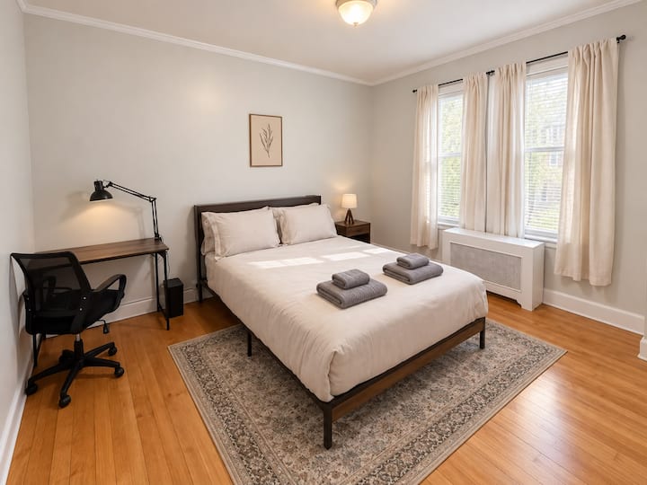 Cozy Private Room Near Green Line #3 - Boston, MA