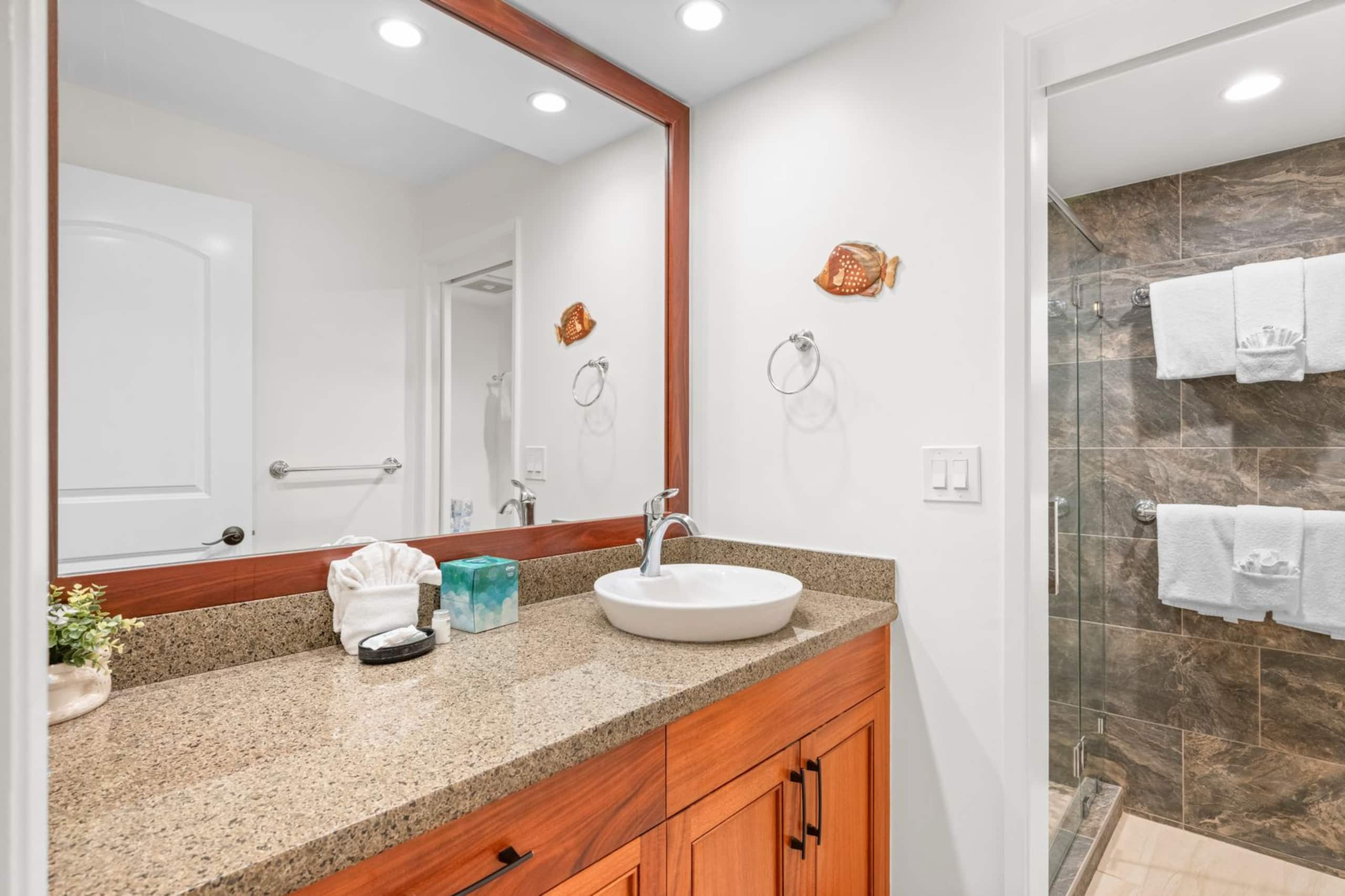 Condo in Lahaina · ★5.0 · 2 bedrooms · 2 beds · 2 baths - Image 14