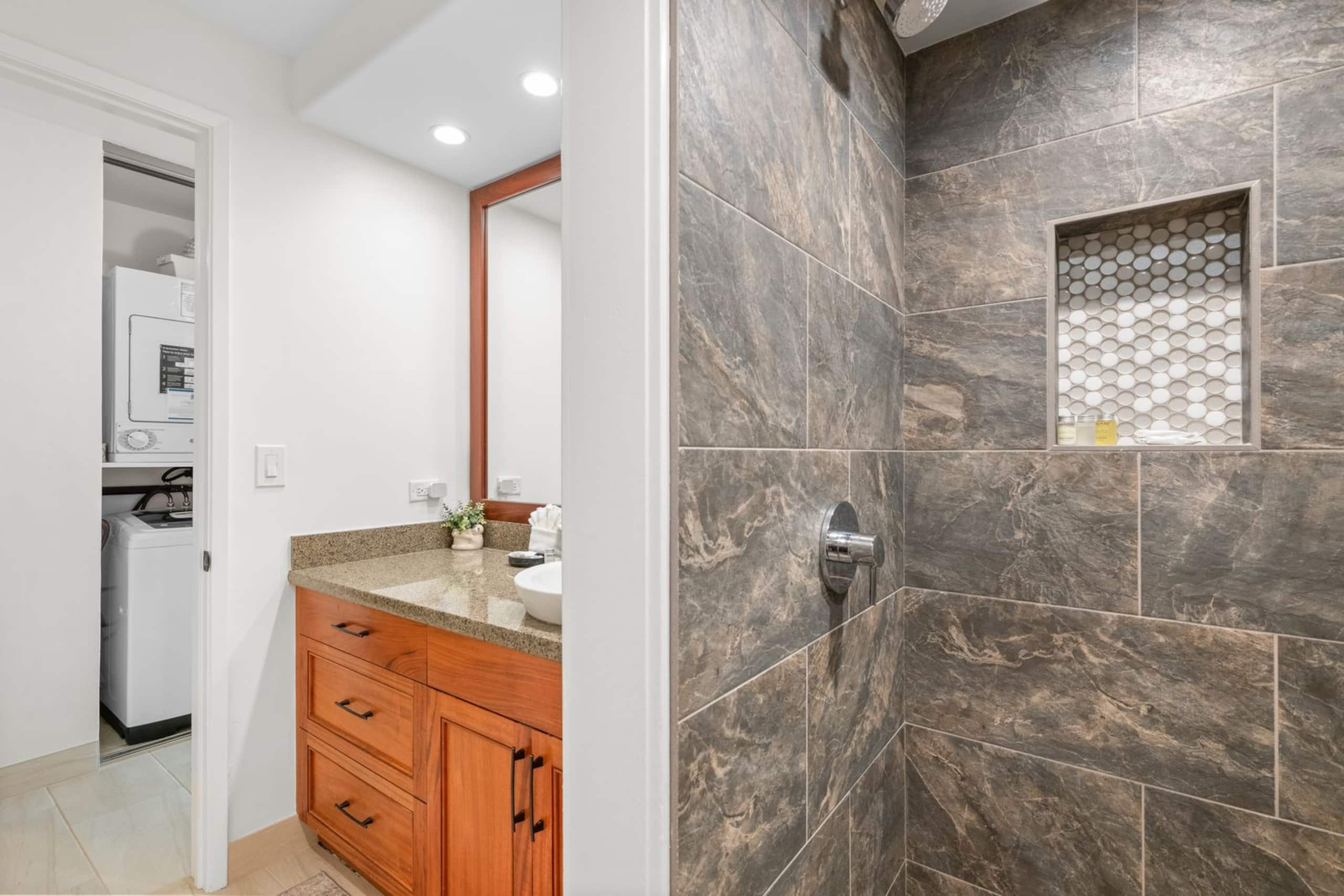 Condo in Lahaina · ★5.0 · 2 bedrooms · 2 beds · 2 baths - Image 15