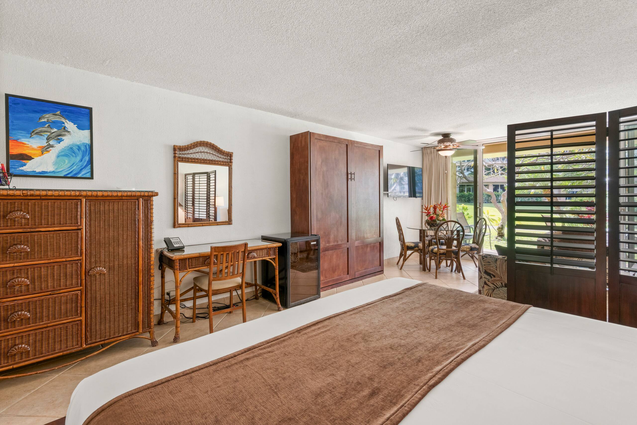 Condo in Lahaina · ★4.8 · Studio · 2 beds · 1 shared bath - Image 15