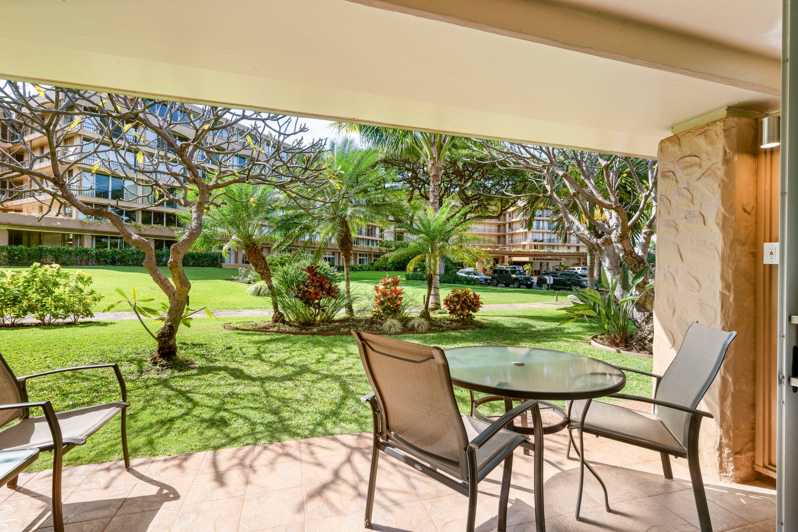 Condo in Lahaina · ★4.8 · Studio · 2 beds · 1 shared bath - Image 22