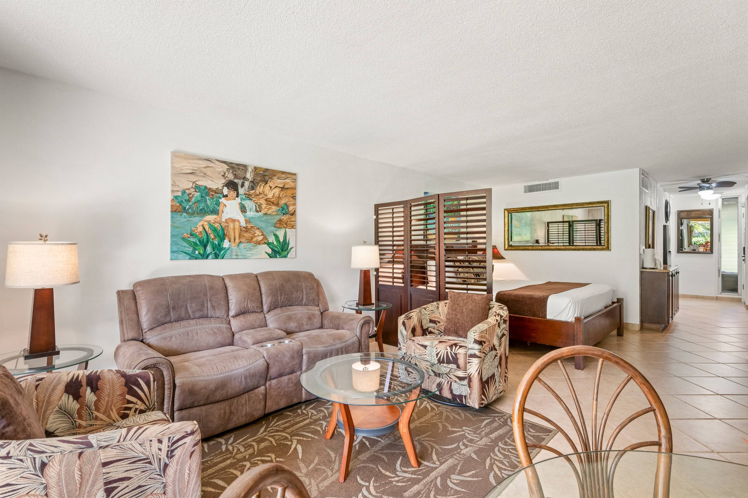 Condo in Lahaina · ★4.8 · Studio · 2 beds · 1 shared bath - Image 3