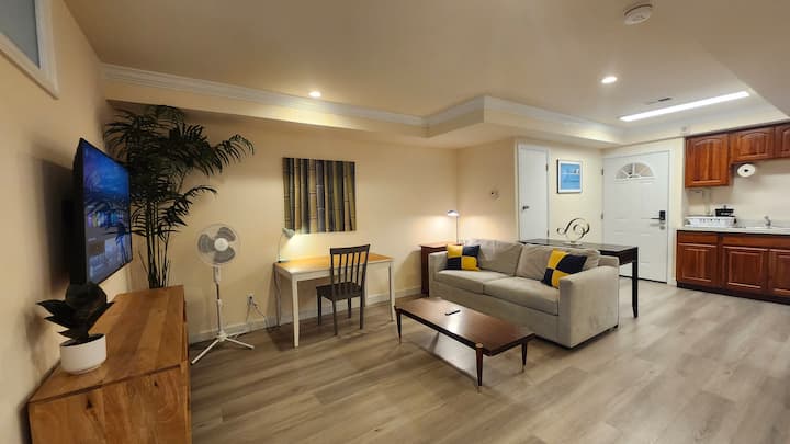 Cozy Sf Home | Ingleside Hts | 2b 1ba K'ette & Lr - San Francisco, CA