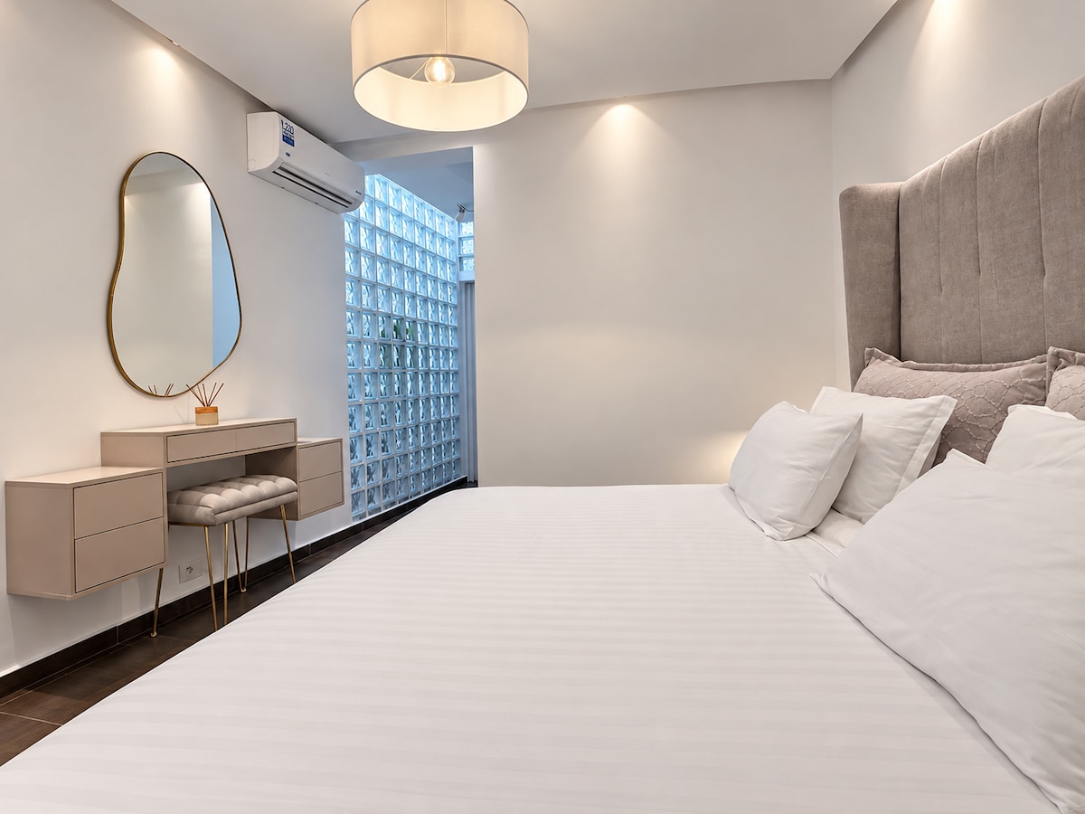 The Atrium | Por Rond-Point des Sports, Borgoña - Departamentos en ...