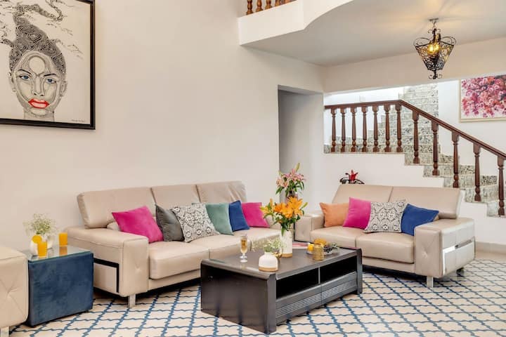 Living room 1 image 6